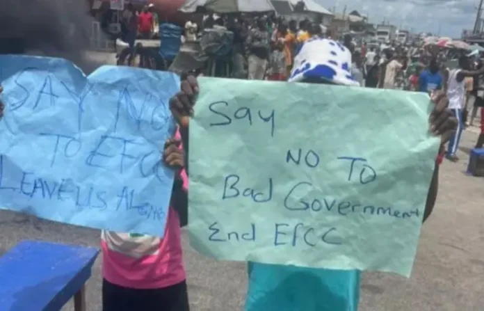 Delta youths protest
